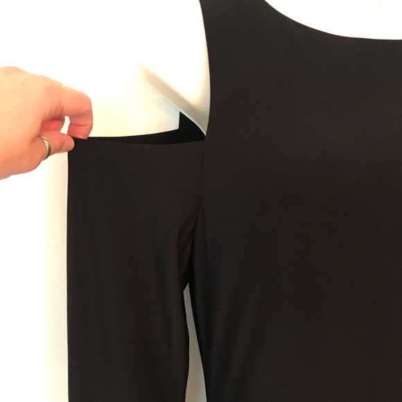 Vince Camuto cut out shoulder gown - Picture 3 of 6